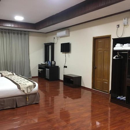 亚达纳尔Oo酒店 曼德勒 外观 照片