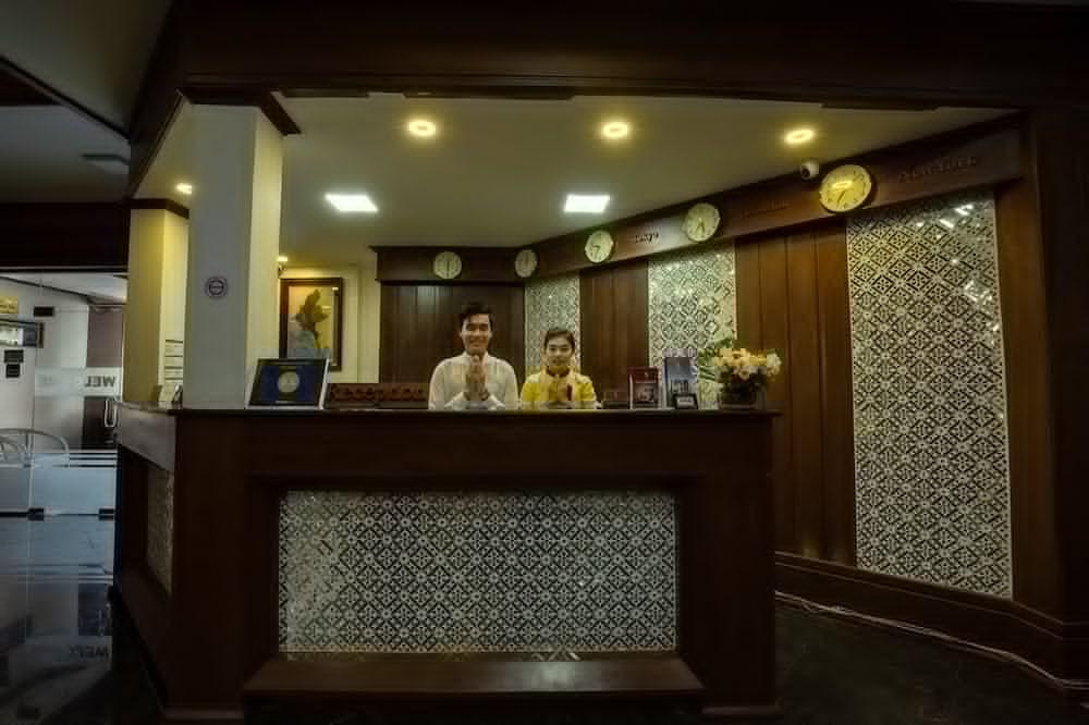 亚达纳尔Oo酒店 曼德勒 外观 照片